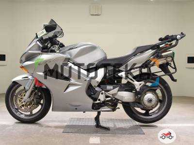 Мотоцикл HONDA VFR 800 2004, СЕРЕБРИСТЫЙ пробег 36261