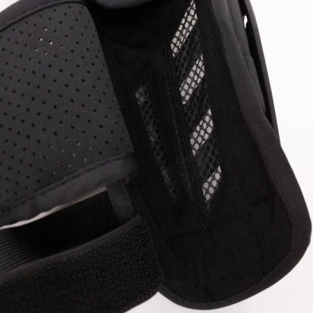 Наколенники Kioshi (Киоши) Dual Axis KN11 Черный - купить с доставкой, по выгодной цене в интернет-магазине Мототека