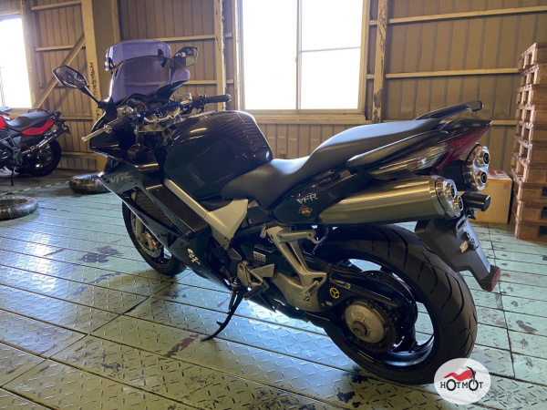 Мотоцикл HONDA VFR 800 2007, Черный пробег 61800 | Мототека
