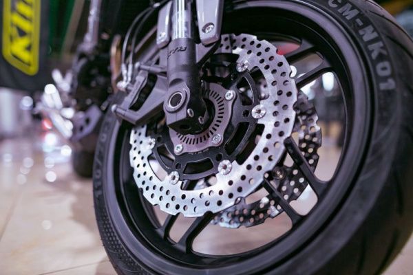 Мотоцикл дорожный Dayun (Даюн) DY400 - F Silver Red / серый с ПТС | Мототека